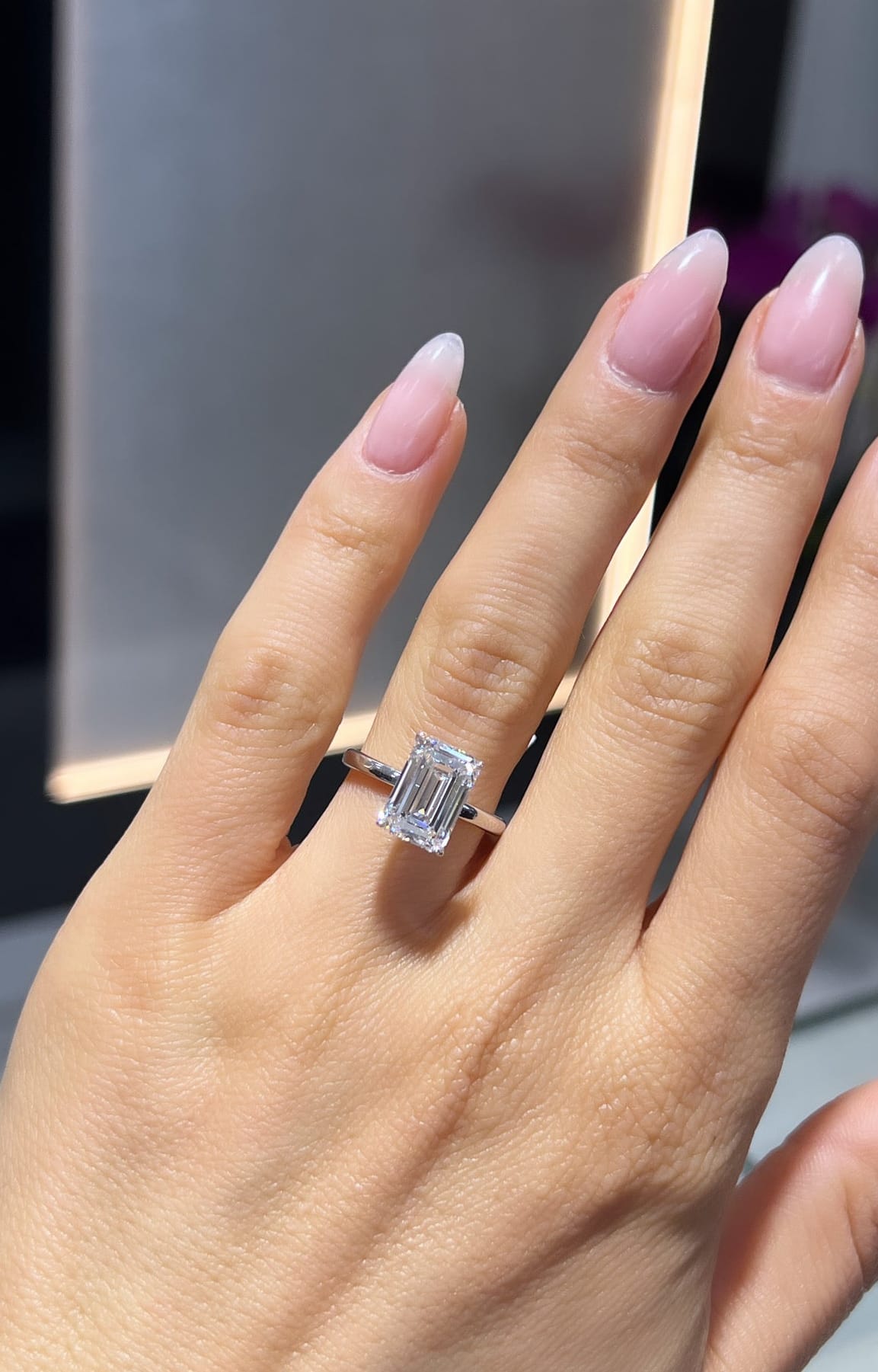 4ct Emerald Solitaire LG
