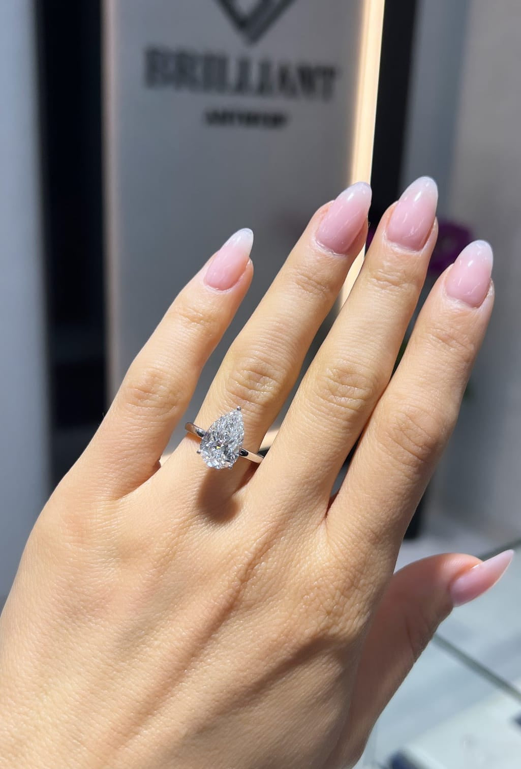 4ct Pear Solitaire LG