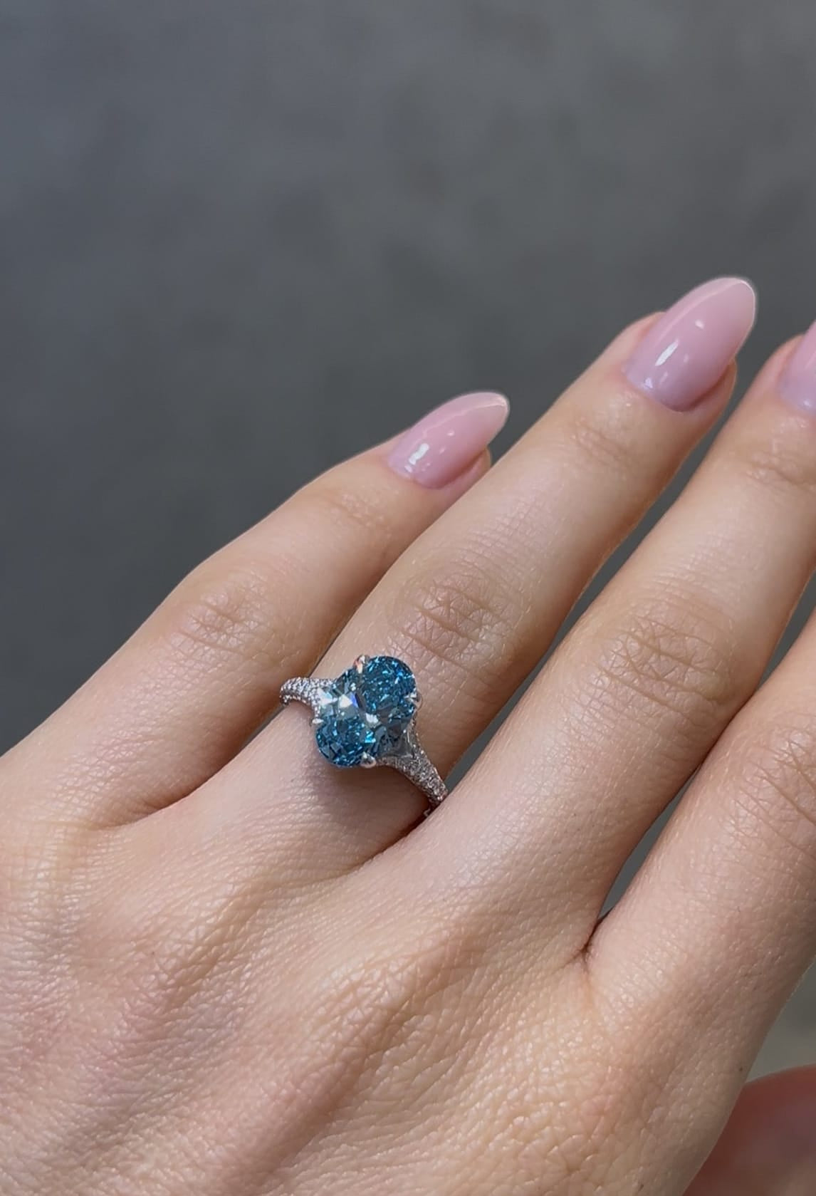 Blue Tiffany Solitaire LG