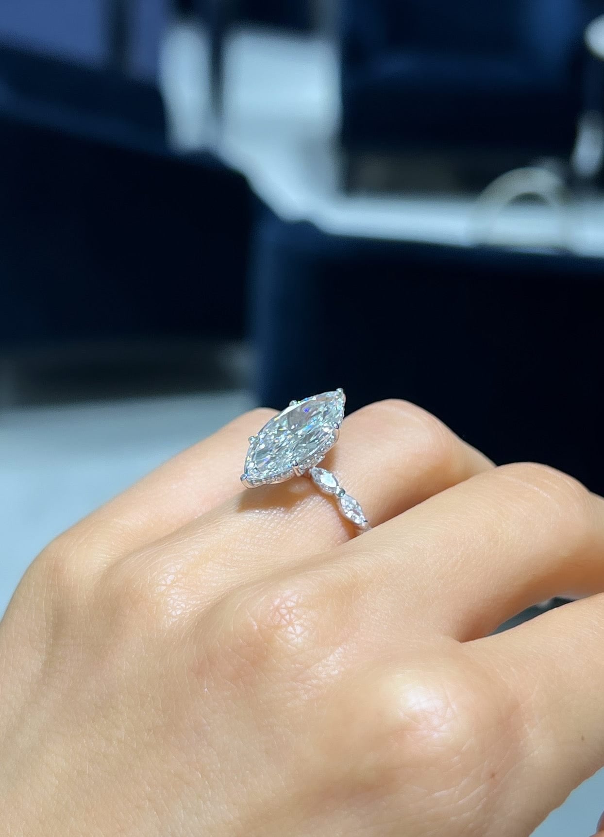 Crown Marquise Solitaire LG
