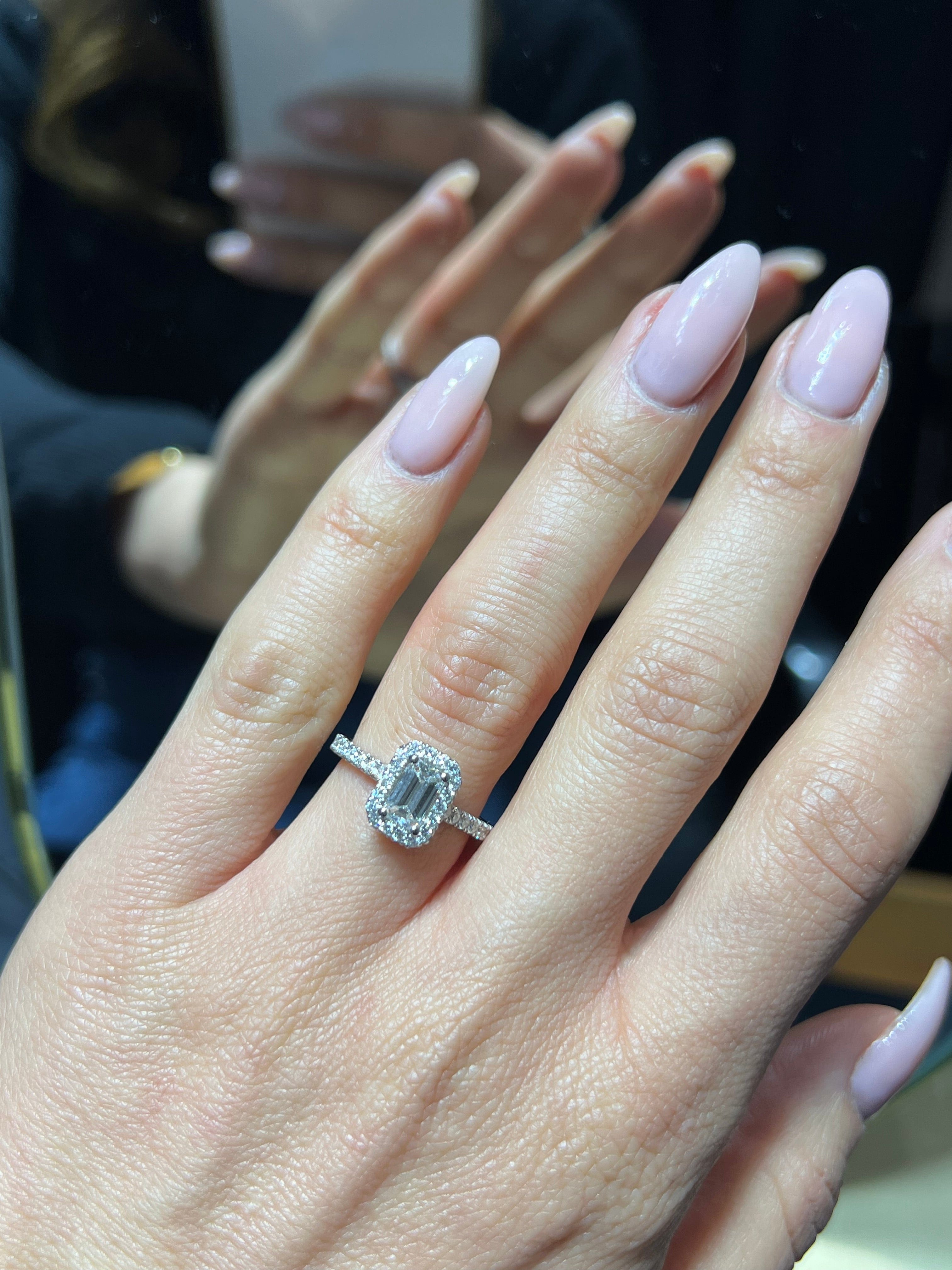 Emerald Halo Solitaire