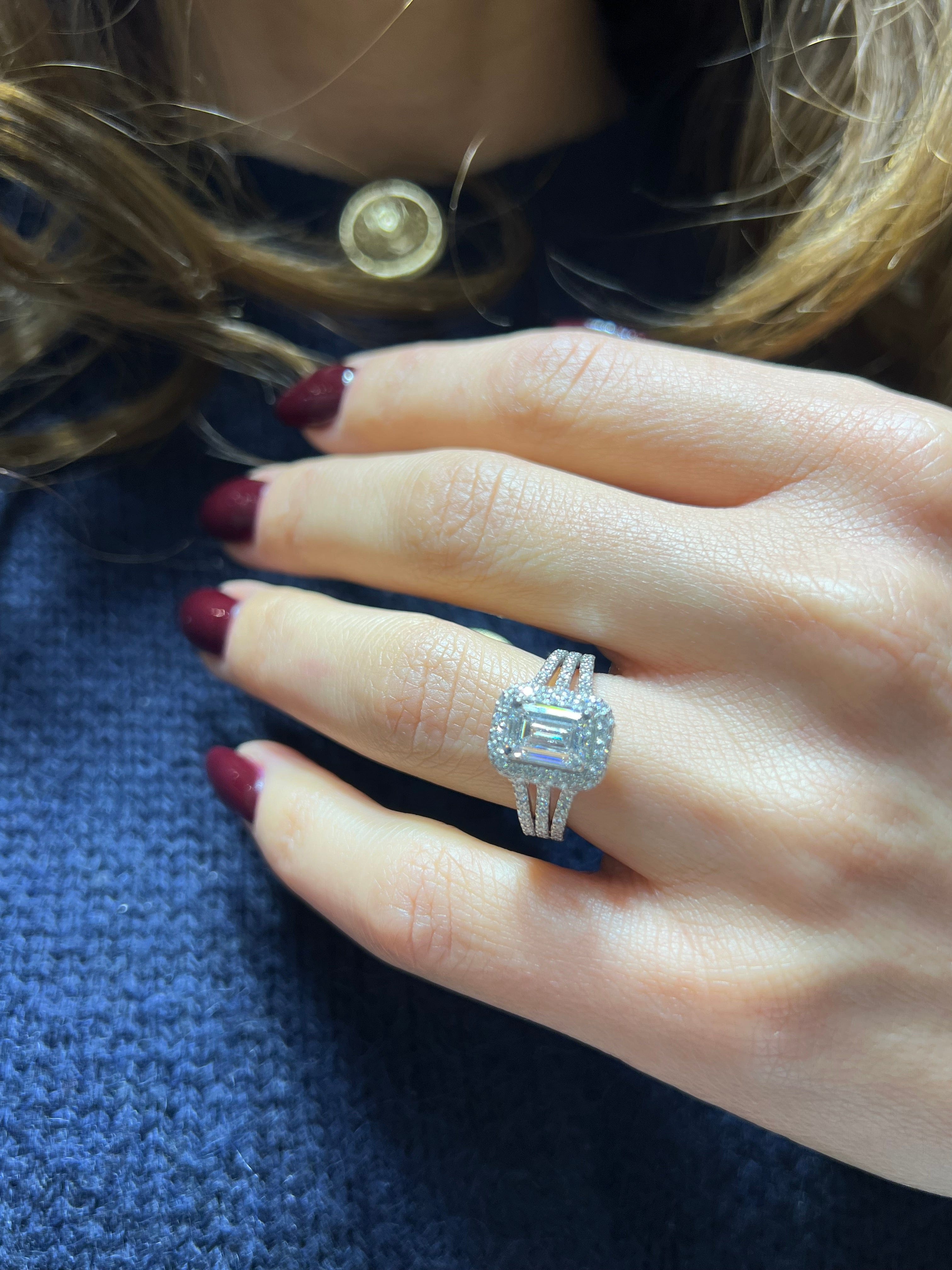 Grand Éclat Emerald Ring LG