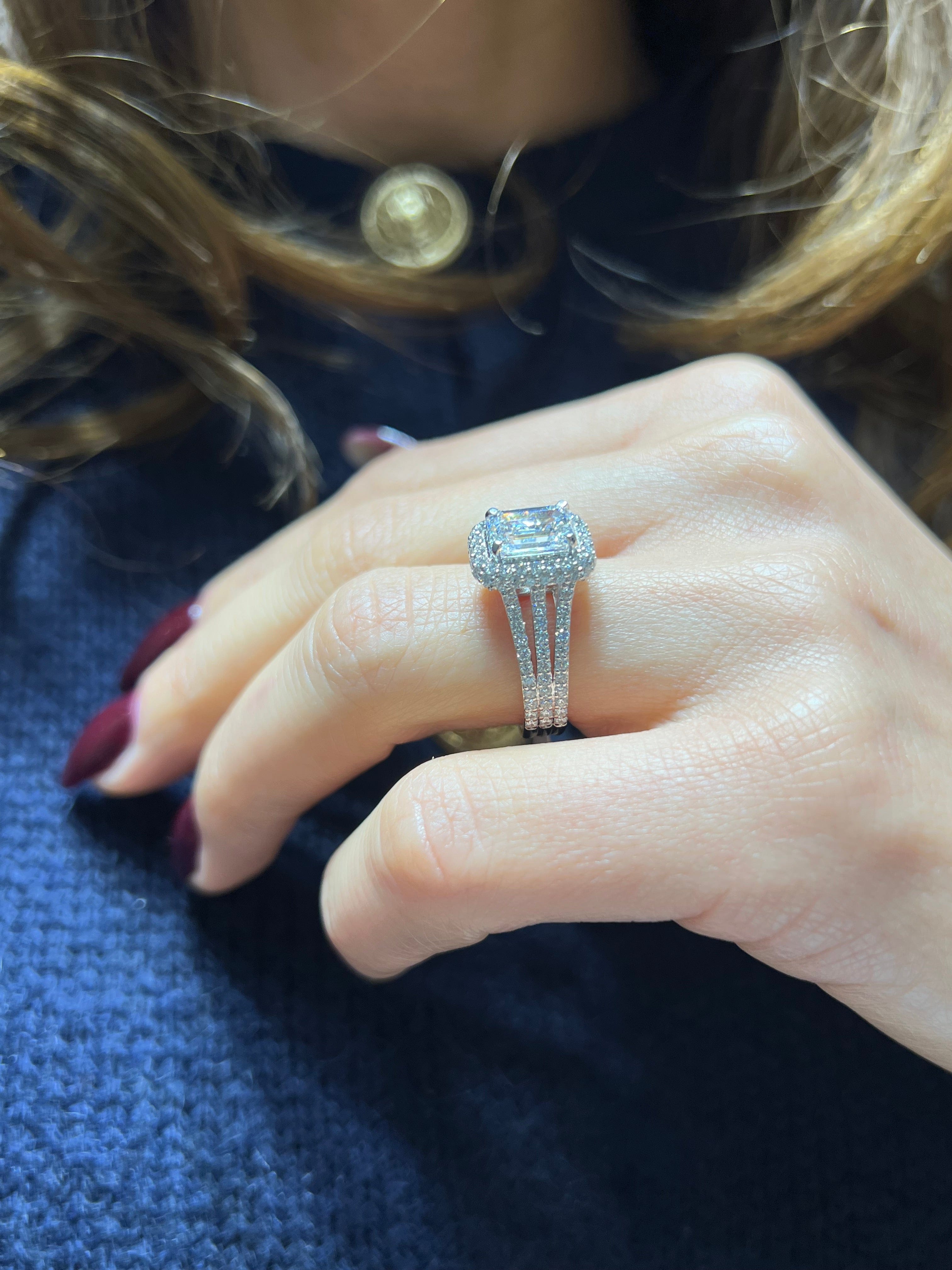 Grand Éclat Emerald Ring LG