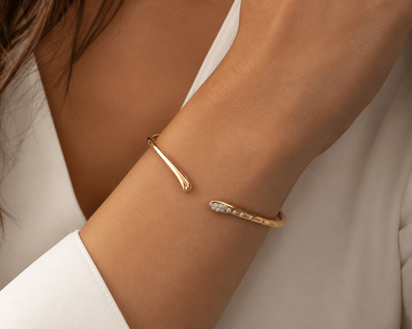 Le Embrace Bangle