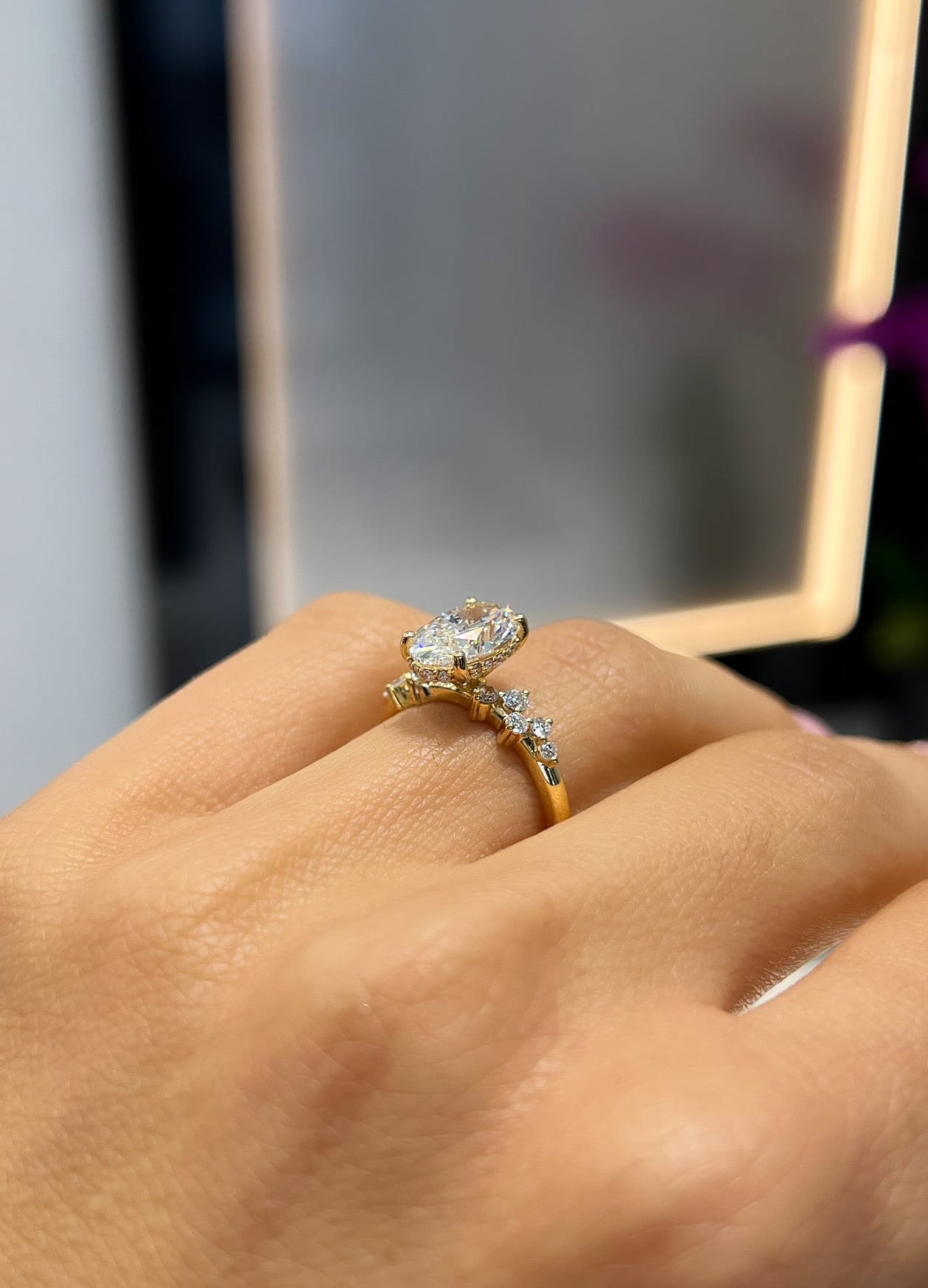 Lovely Oval Solitaire LG