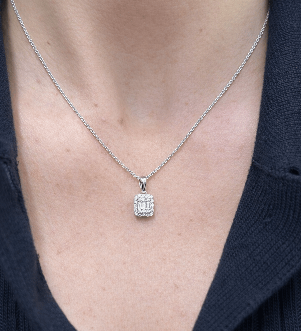 Mini Illusion Necklace