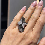 Noir Éclat Ring