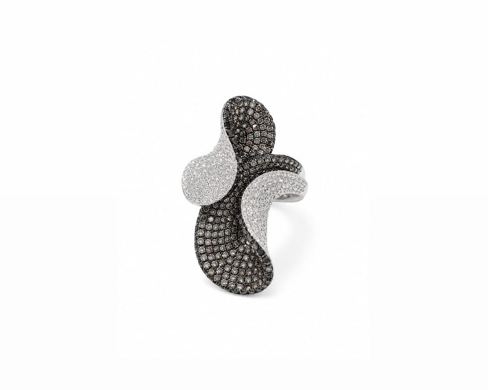 Noir Éclat Ring