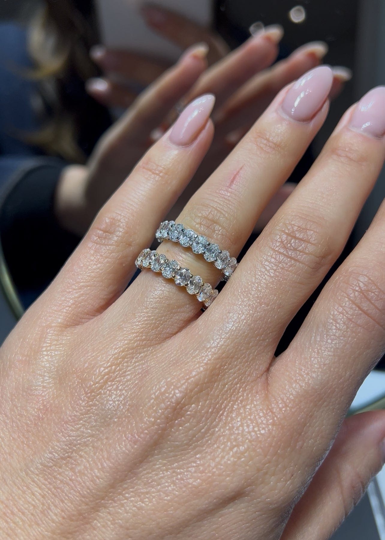 Oval Eternal Band LG