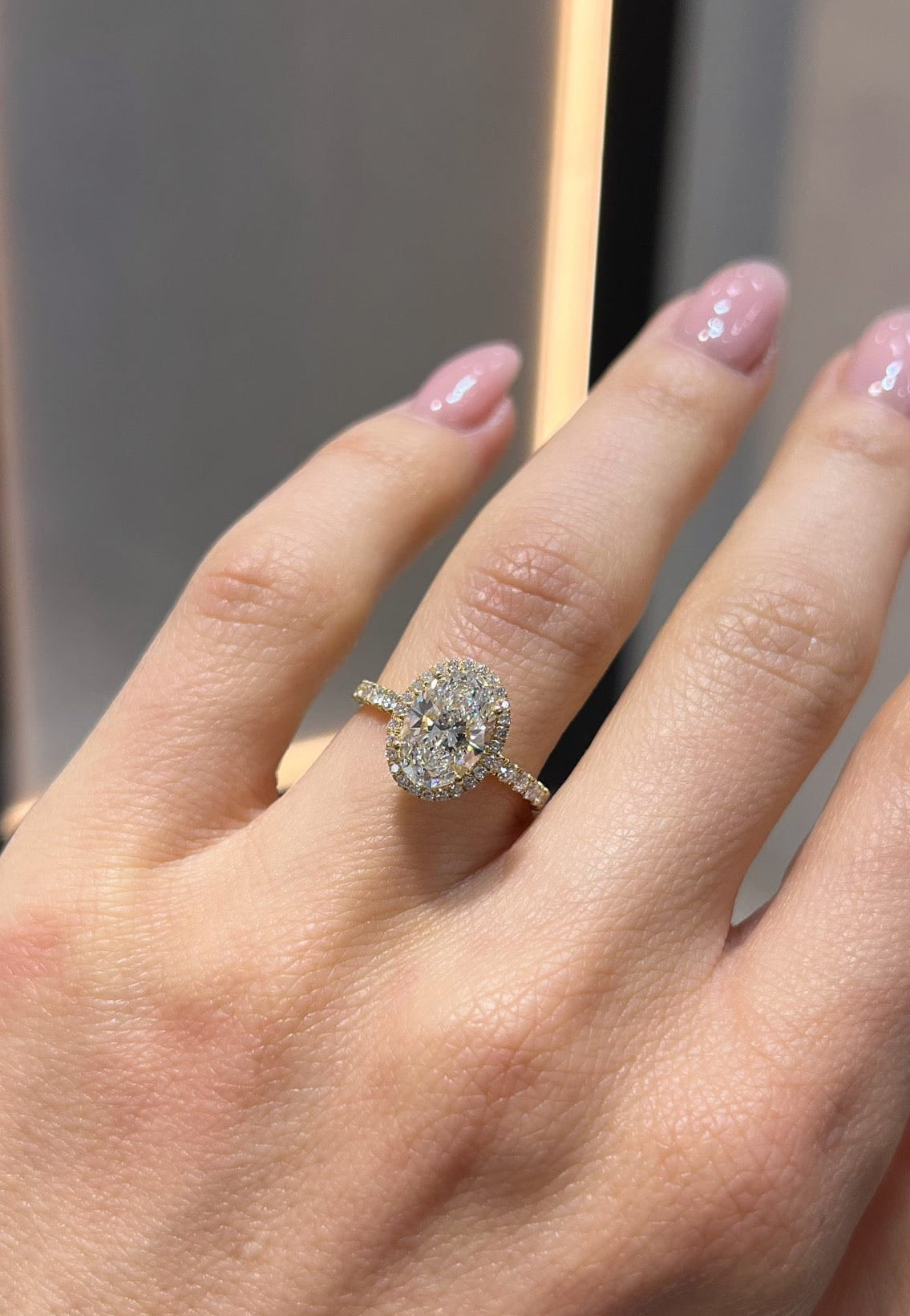 Oval Halo Solitaire LG