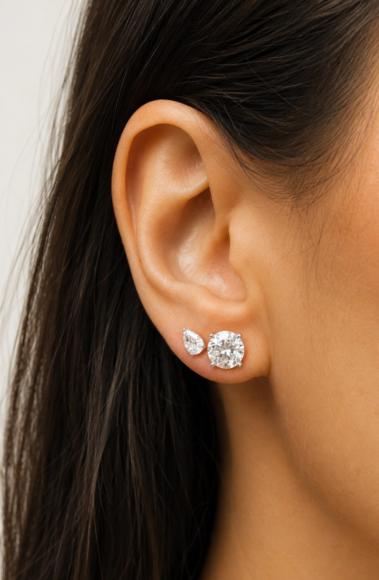 Petite Pearstuds LG
