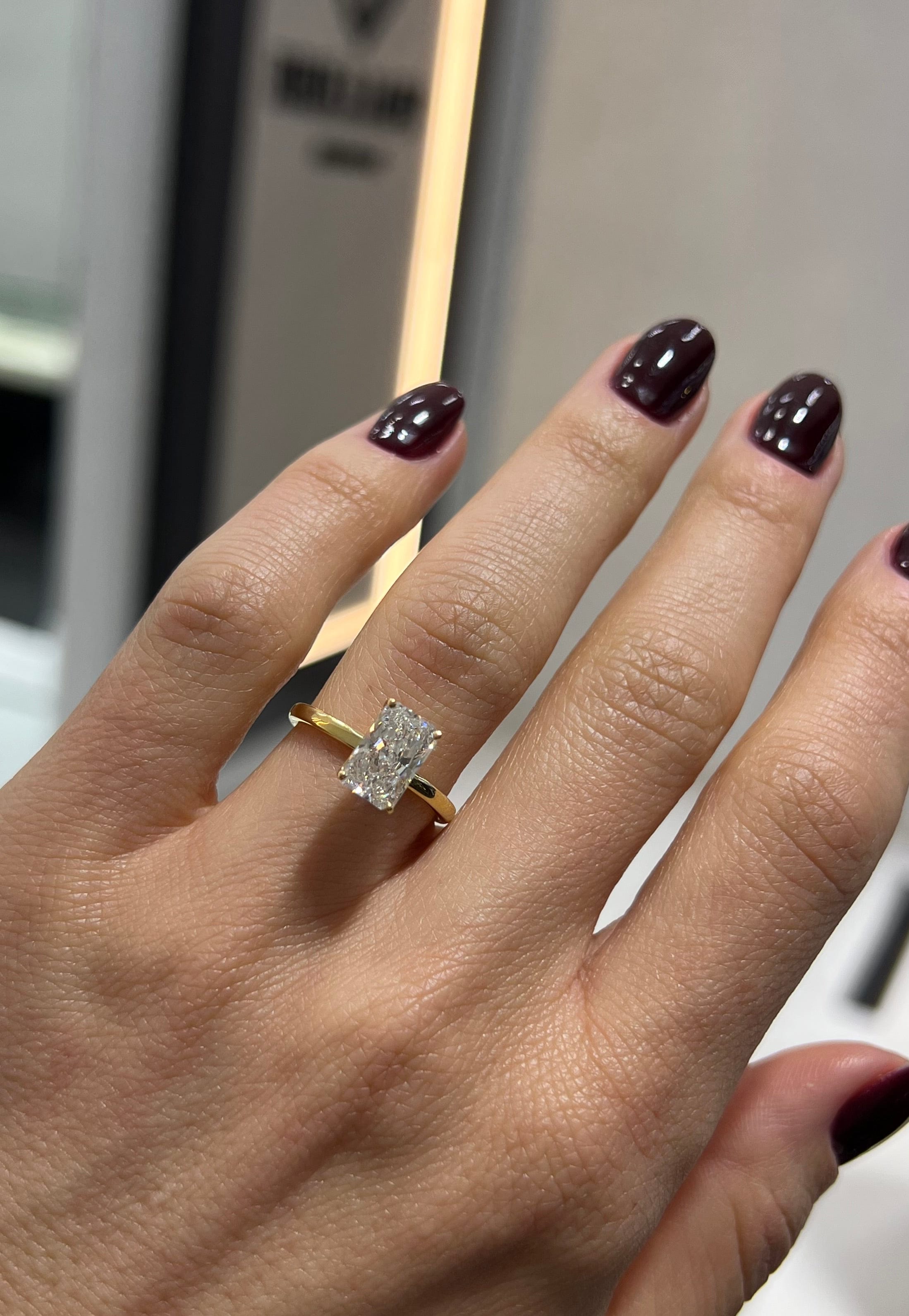 Plain Radiant Solitaire LG