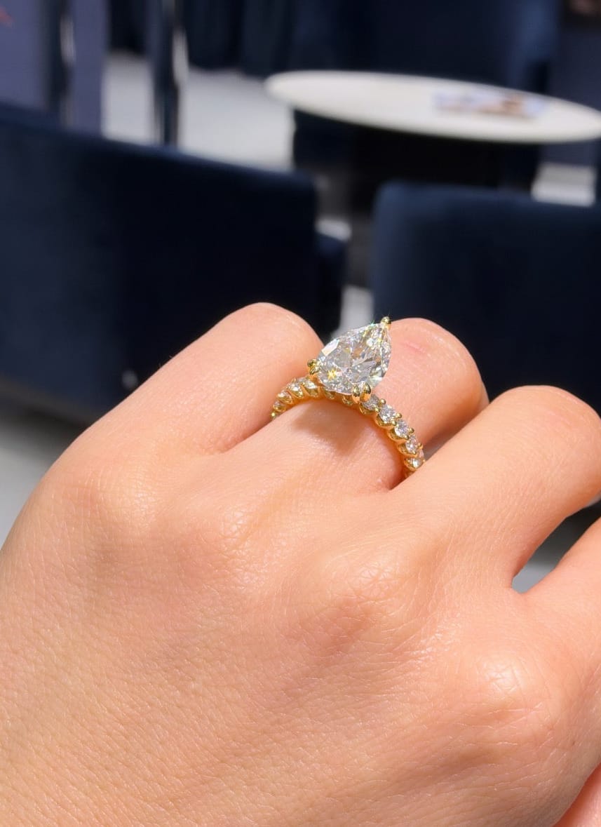 Royal Pear Solitaire LG