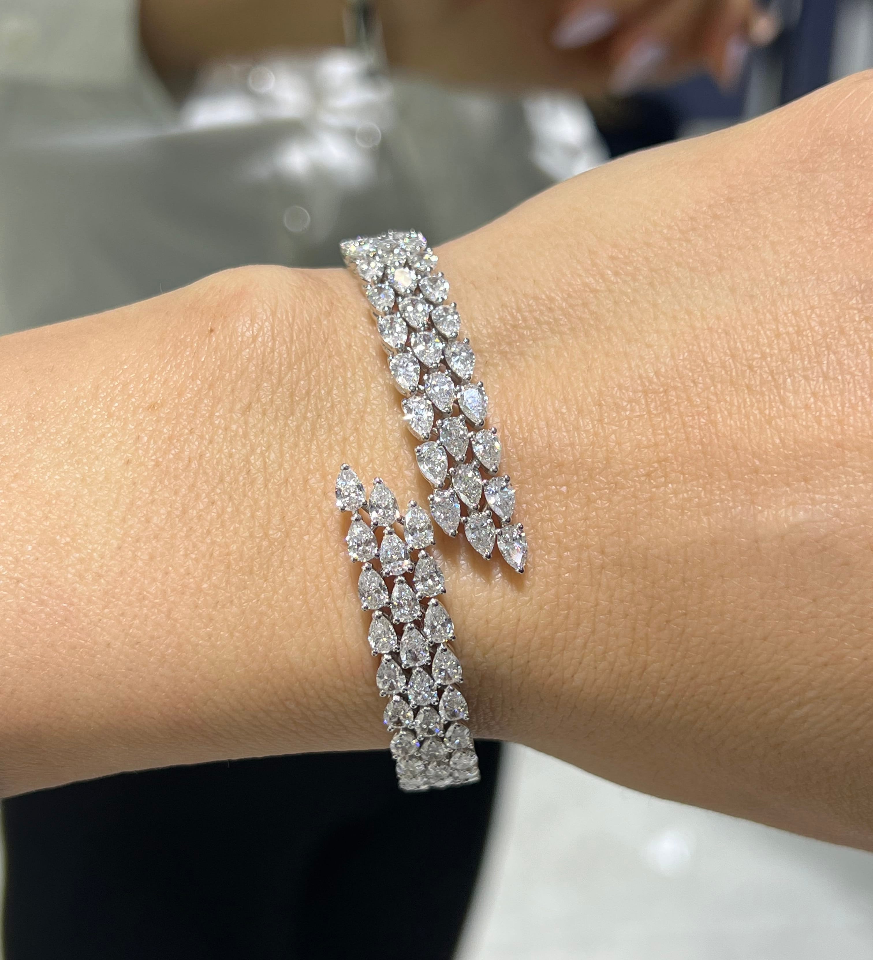 Serpent Aria Bangle LG