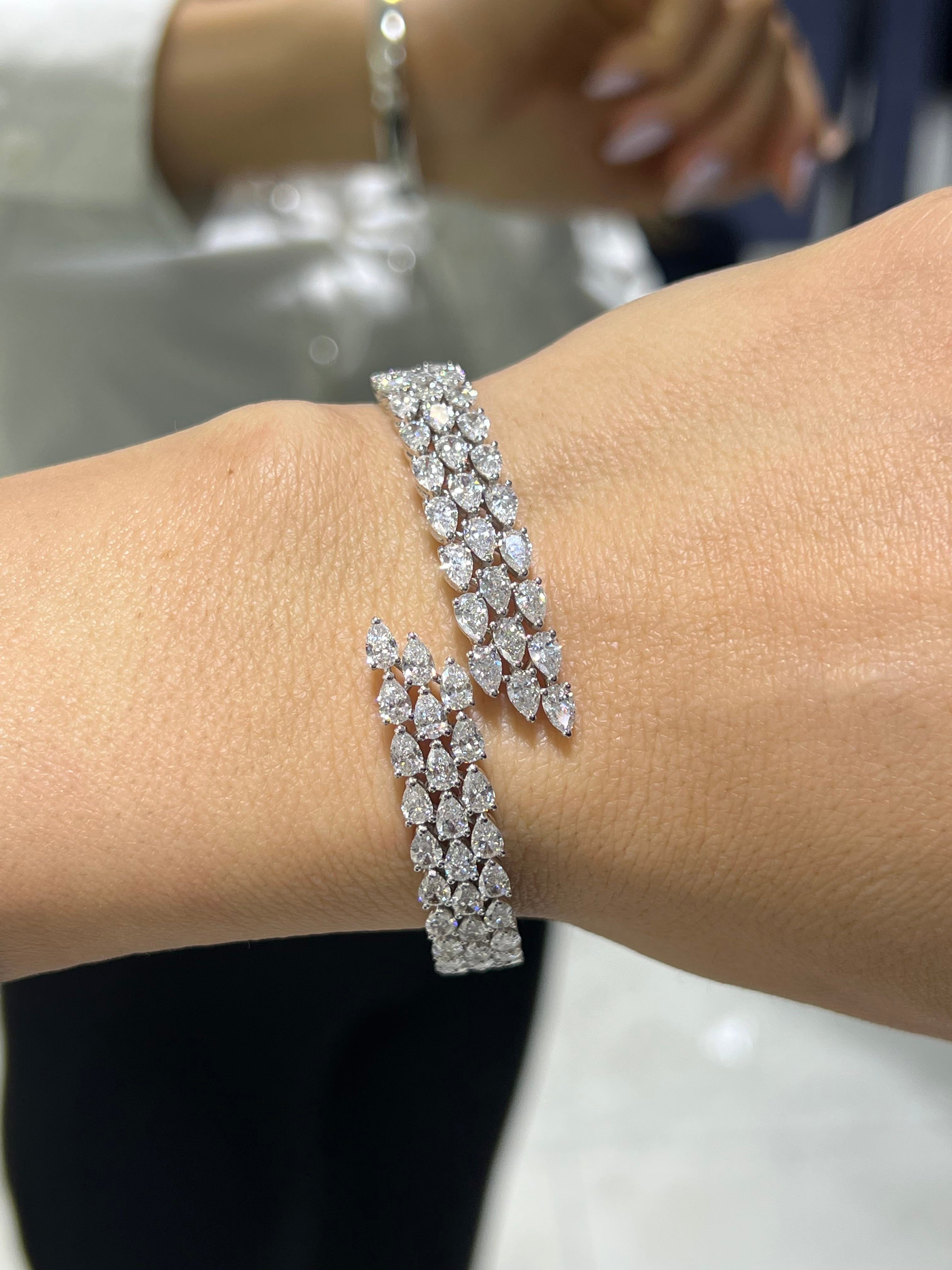 Serpent Aria Bangle LG
