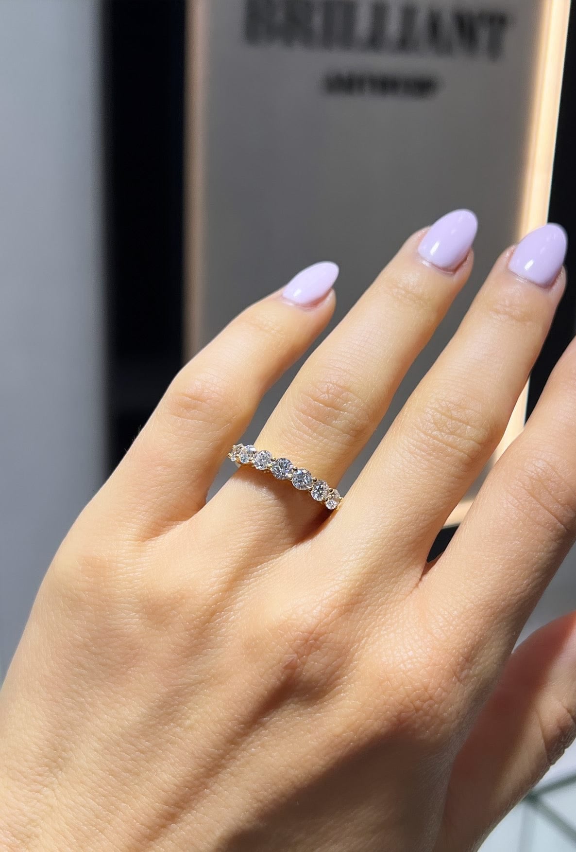 Seven Diamonds Ring LG