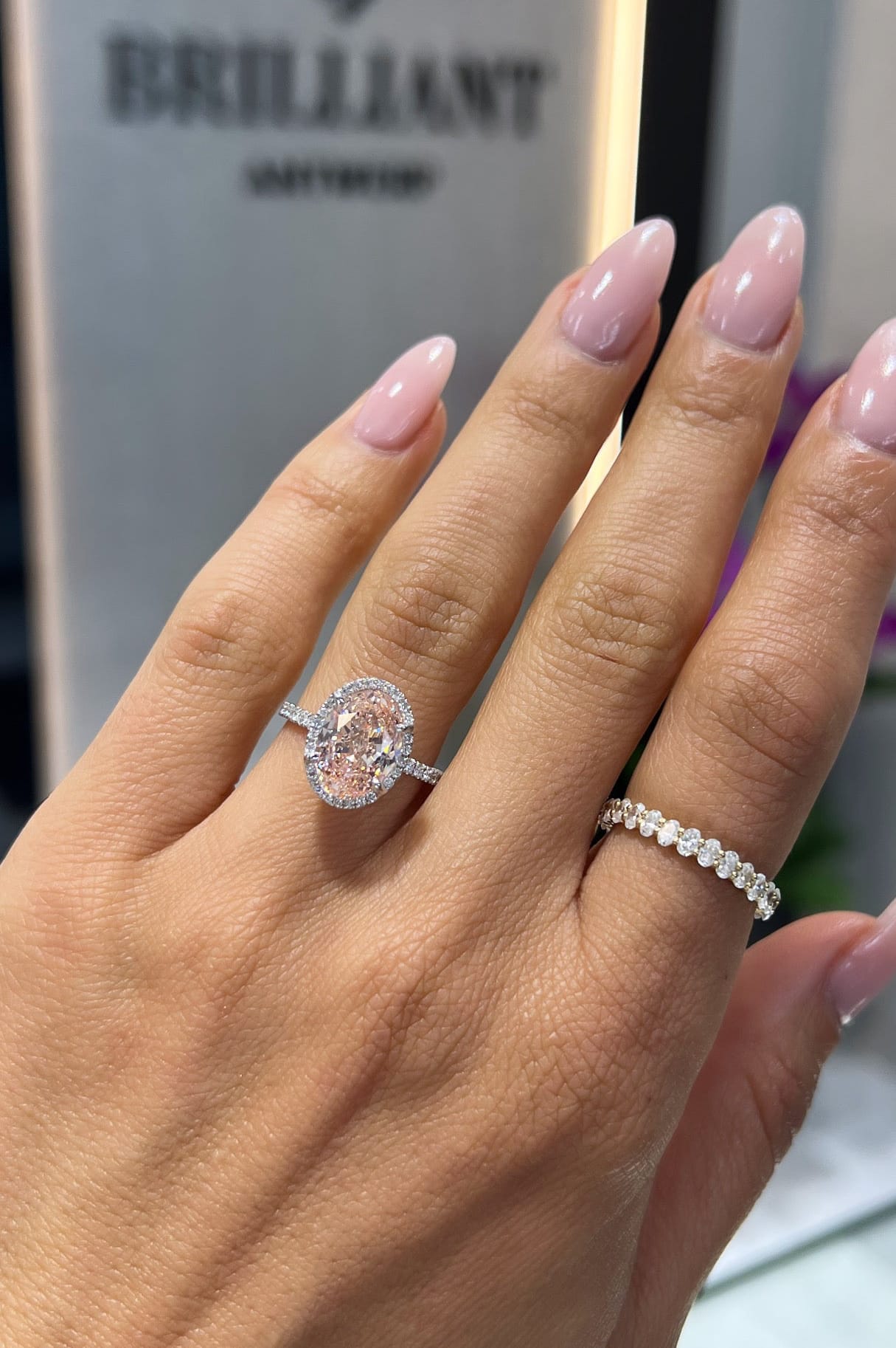 Signature Oval Pink Halo