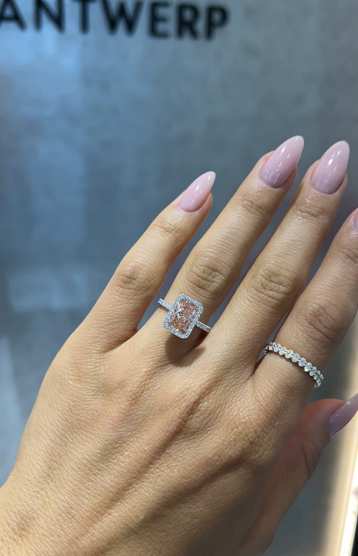 Signature Pink Radiant Halo